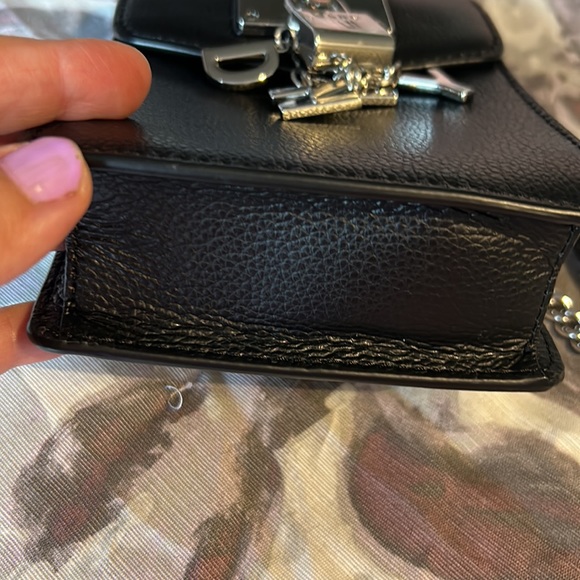 cross body purse by DKNY - Picture 12 of 12